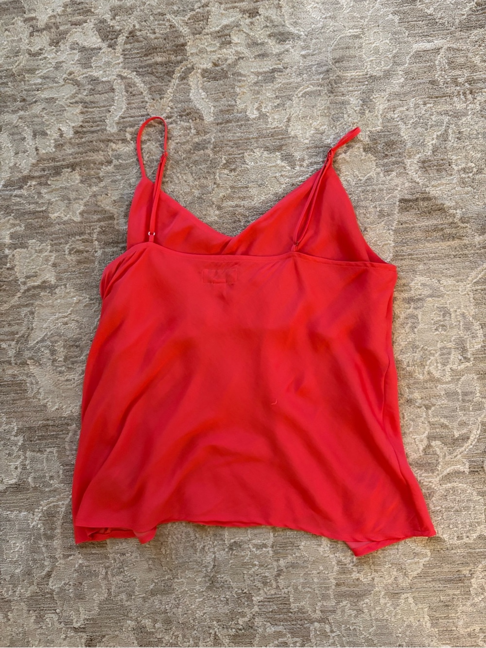 PINK V-NECK TOP 🩷🕺 - Picture 3 of 4